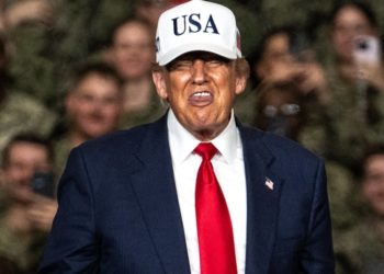 Trump, 79, Gets Confused Explaining Water to the Navy