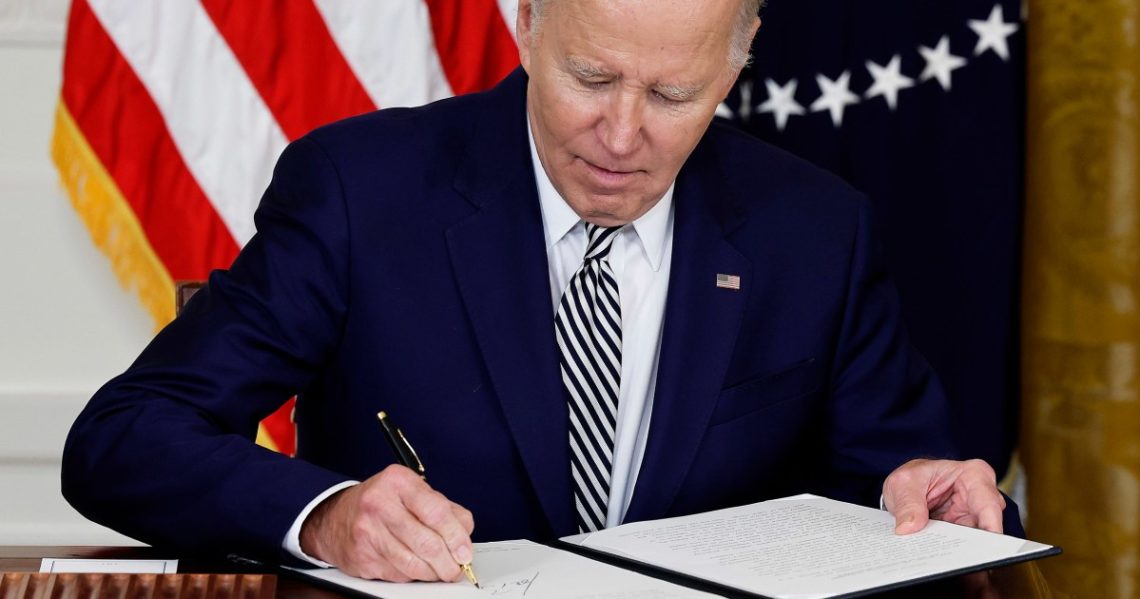 House Oversight Republicans urge DOJ to probe Biden’s ‘illegitimate’ autopen use