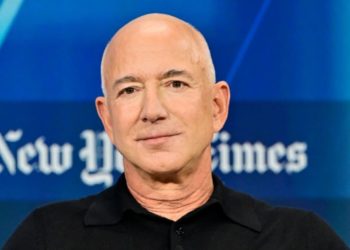 Washington Post Ed Board Blasted for Burying Bezos Ties