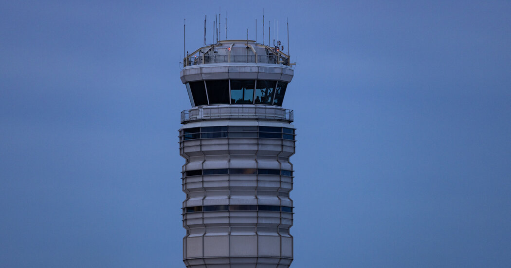Shutdown Makes Air Travel System ‘Less Safe,’ Air Traffic Controllers Say