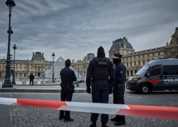 2 alleged perpetrators in Louvre heist ‘partially’ admit involvement
