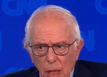 Sanders: Mike Johnson Keeping House Out of DC ‘Insane’ Arrogance