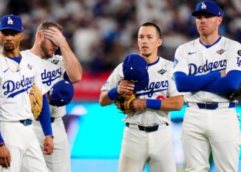 Dodgers shuffle their slumping lineup for World Series Game 5, and it doesn’t work in Jays’ 6-1 win