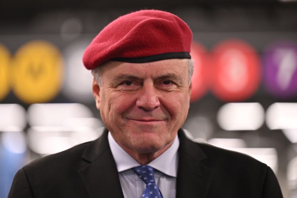 Curtis Sliwa in Times Square subway.