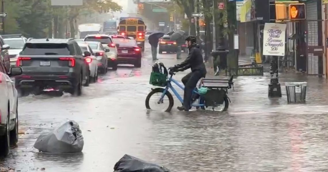 2 die in flooded New York City basements during heavy rainstorm