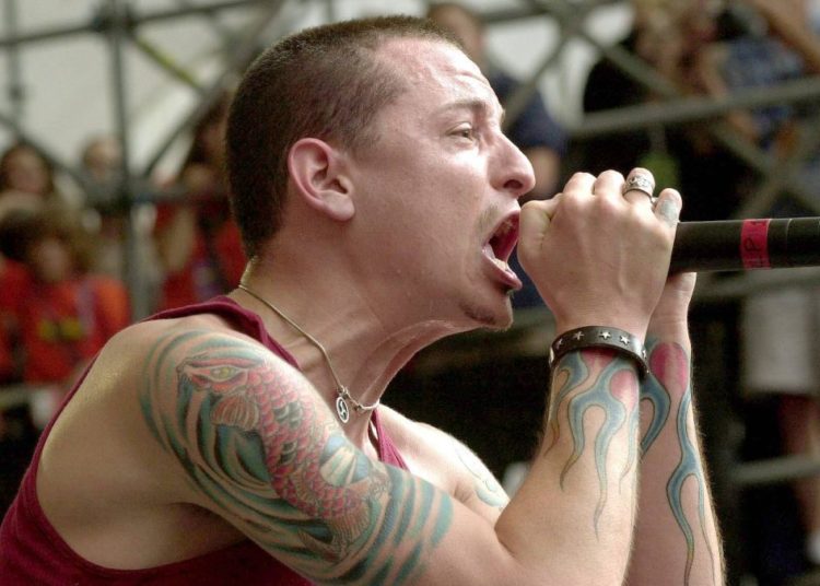 4 Metal Vocalists Who Mastered Both Screaming and Singing