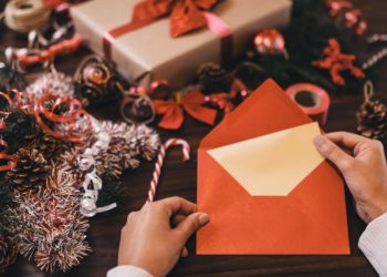 5 sites where you can order holiday cards that don’t cost a fortune
