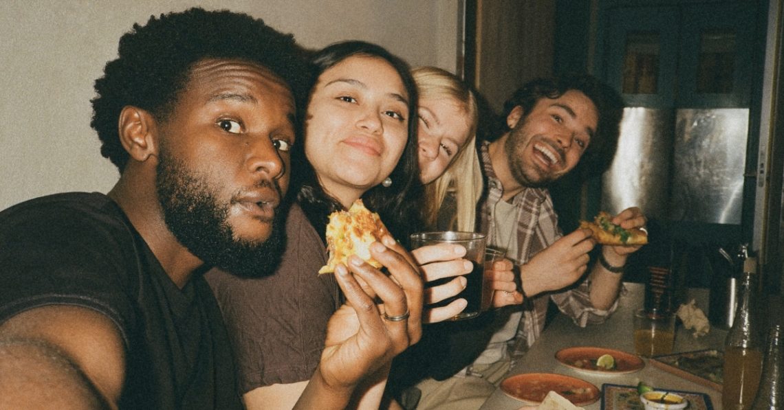 6 Ways To Revive a Dying Friendship