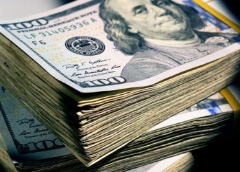 Lawmakers float a nationwide basic income experiment that would cover the cost of a 2-bedroom apartment