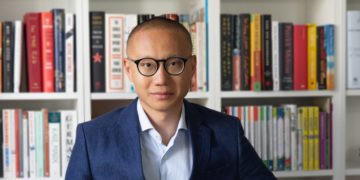 China’s EV market suffers from the ‘brutal competition’ of too many entrepreneurs and engineers, says top China watcher