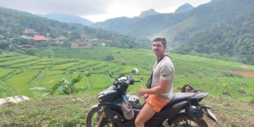 I left a stressful job in Hawaii and moved to Vietnam. It’s been 6 years, and I have no plans to move back to the US.