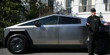 5 big takeaways from Tesla’s Q3 earnings call — including fiery words from Musk over $1 trillion pay package