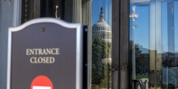 Hotel operators say they’re bleeding cash in the hundreds of millions and need the government shutdown to end now