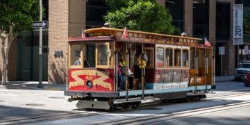 Tech hopefuls are listing San Francisco in their online bios — even if they don’t live there