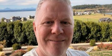 A laid-off Microsoft manager shares why he’s ready to say goodbye to Big Tech after 2 decades
