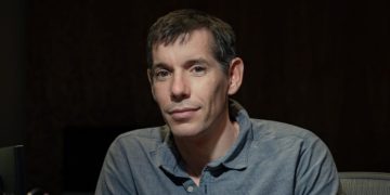 A day in the life of professional rock climber Alex Honnold: green juice, wall summits, and school pick-ups