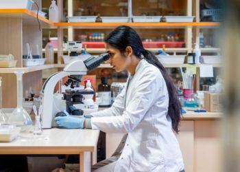 Lab spaces were the hottest commercial real estate bet. Now, landlords are facing headwinds from DC and Silicon Valley.