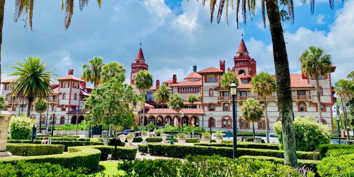 I was born and raised in Florida. There’s nothing like visiting the historic coastal city of St. Augustine.