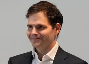 An AI bubble isn’t a bad thing if you’re a savvy investor, the CEO of chip company Groq says