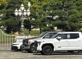 Japan welcomed Trump by turning the grounds of a palace into a car show featuring a Ford F-150 pickup truck