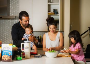 I founded a cereal brand after quitting finance. Here’s a day in my life — from avoiding morning meetings to bedtime singing with my daughter.