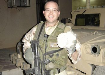 Former Air Force bomb disposal officer says what Hollywood gets wrong about the job: ‘It’s like being a surgeon — except if you fail, then you die.’