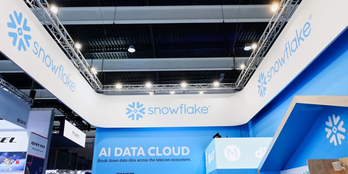 An influencer’s interview with Snowflake’s CRO triggered an 8-K filing