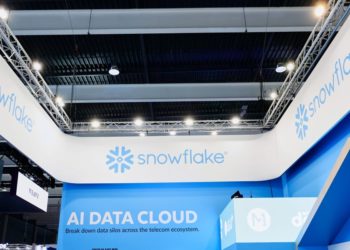 An influencer’s interview with Snowflake’s CRO triggered an 8-K filing