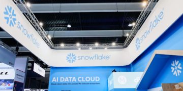 An influencer’s interview with Snowflake’s CRO triggered an 8-K filing