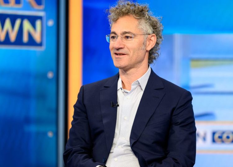 Palantir sues ex-engineers at new AI startup backed by General Catalyst, claiming they stole its ‘crown jewels’