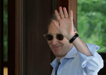 Watch out, workers: Amazon’s AI flex this week shows how AI is transforming jobs.