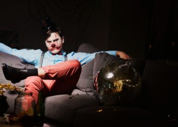 7 Solo Halloween Ideas That Are a Total Vibe