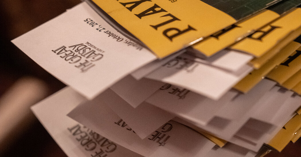 A Broadway Tradition Is Fluttering Into History