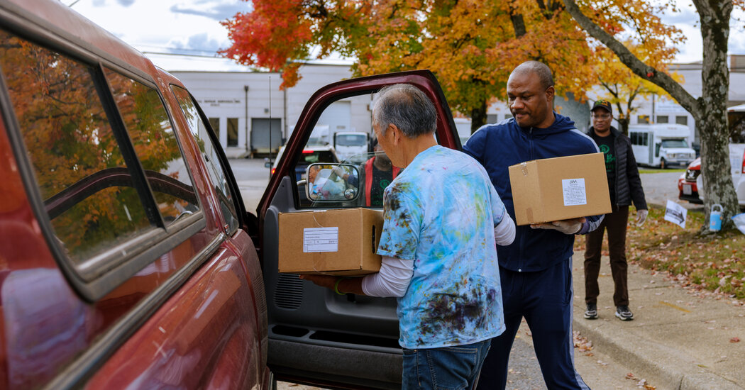 A Month Without Data Muddles the Economic Picture