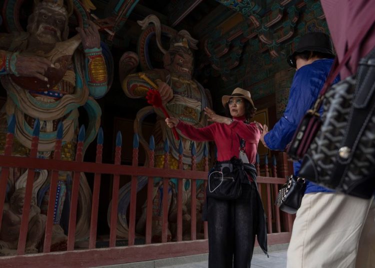 APEC leaders to open summit after Trump and Xi agreed on steps to ease trade tensions