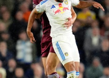 Aaronson scores early as Leeds beat struggling West Ham 2-1 in Premier League