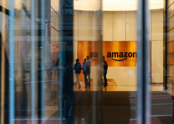 Amazon Braces for Major Cuts to Its White-Collar Work Force