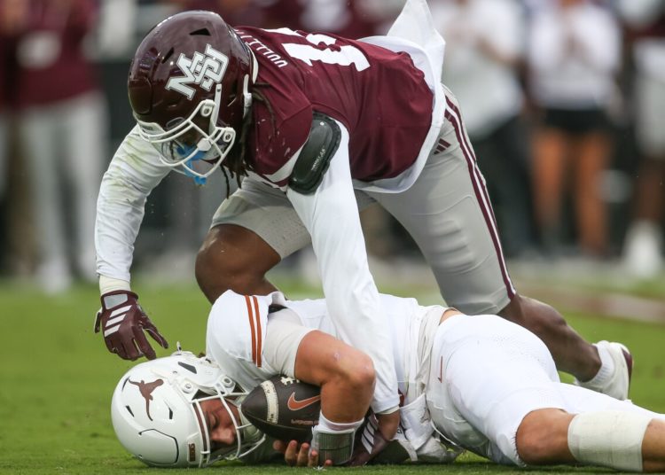 Arch Manning in concussion protocol for No. 20 Texas ahead of game vs. No. 9 Vanderbilt