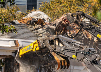Architects Urged a Review of Trump’s Ballroom. Cue the Demolition Crew.