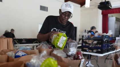 Arizonans who rely on SNAP may lose access to benefits in November due to government shutdown