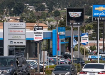 Auto loan delinquencies up over 50% in 15 years, study finds