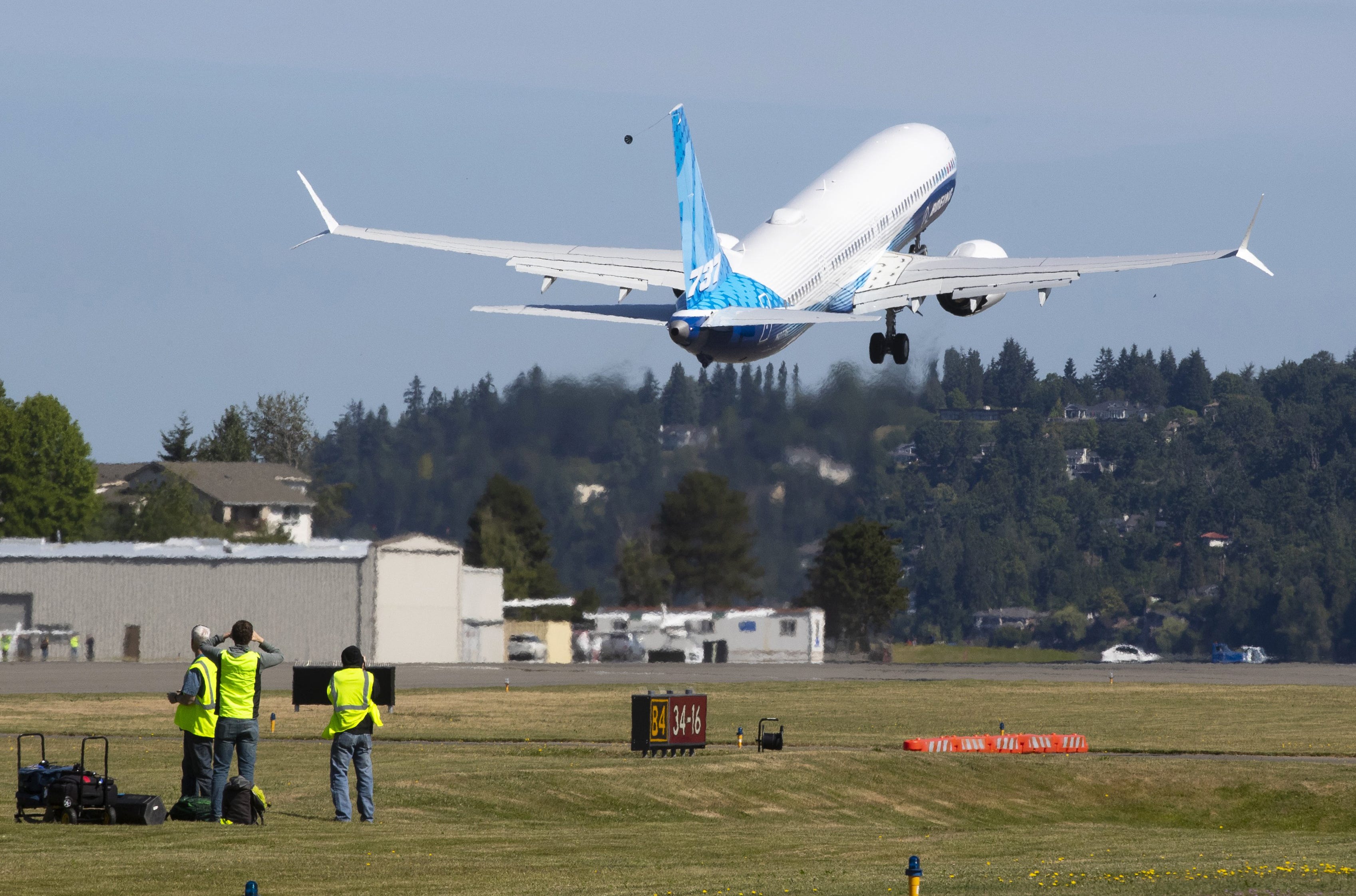 A Boeing 737 Max 10 takes off.