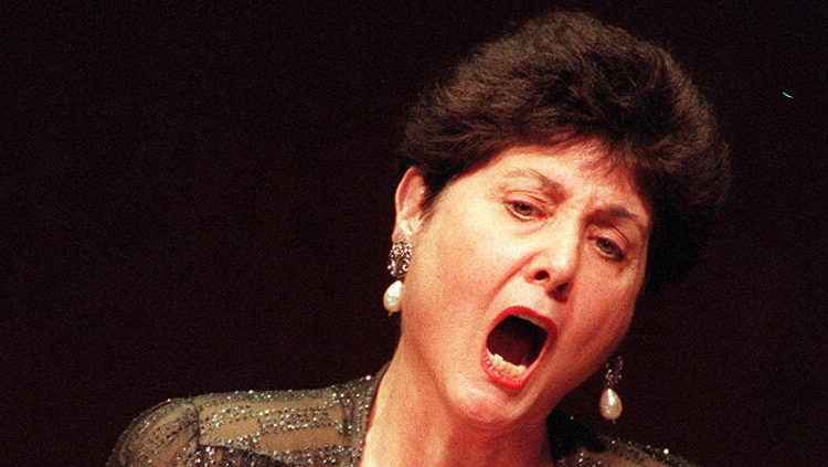 Benita Valente, Acclaimed Bel Canto Soprano, Is Dead at 91