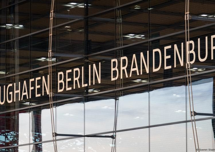 Berlin airport briefly halts flights due to drone sightings