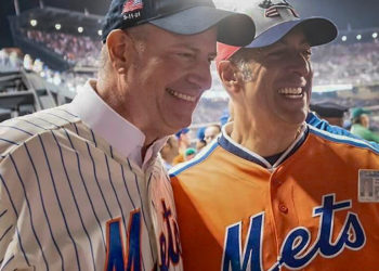 Bill de Blasio and his doppelgänger clear up the mix-up over who likes Mamdani.