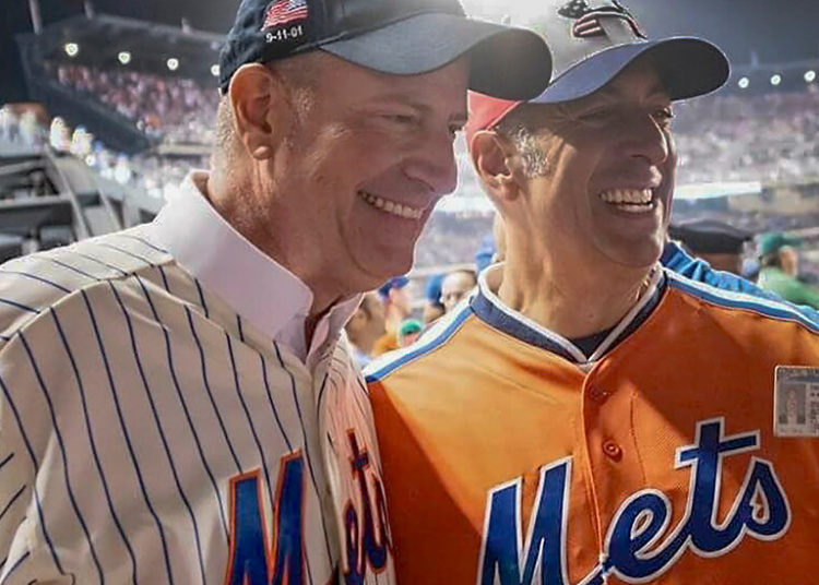 Bill de Blasio and his doppelgänger clear up the mix-up over who likes Mamdani.