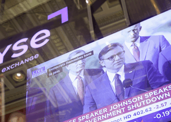 Breitbart Business Digest: Why Wall Street and the Real Economy Yawn at Shutdowns