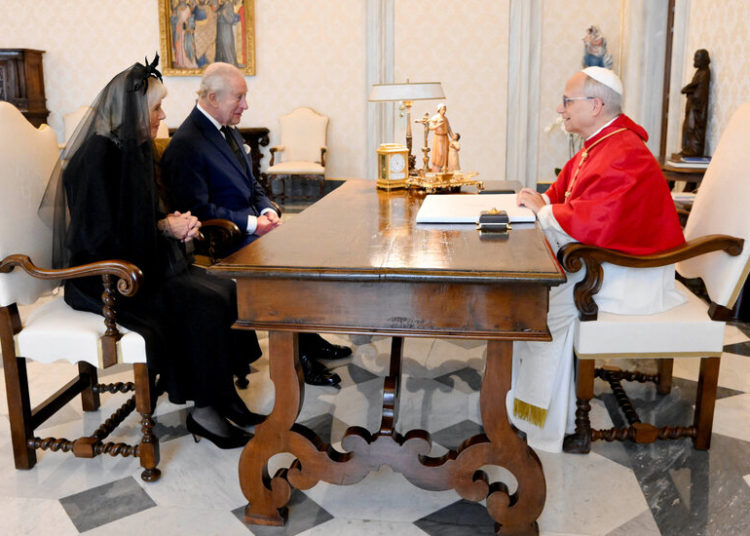 British King and Pope Pray Together in Public in Groundbreaking Moment