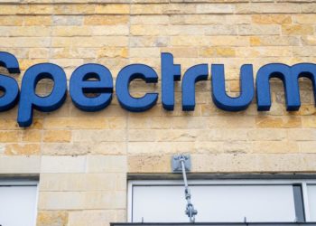 Cable giant Charter cuts 1,200 managers from its workforce
