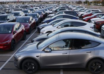 Californians bought a record number of EVs before Trump budget cuts
